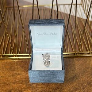 Silver Ring with Crystal Accents SIZE 9